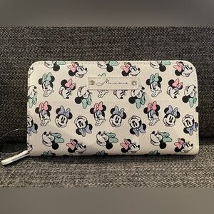 Minnie Mouse Patterned Zip Wallet - White with Pastel Bows